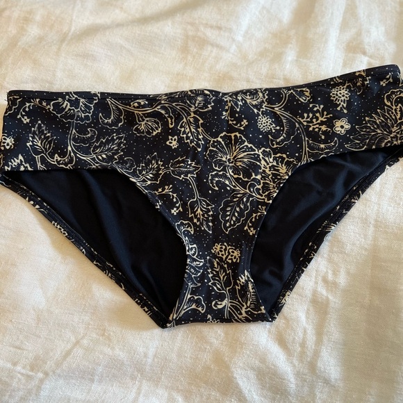 American Eagle Outfitters Black and Cream Bandeau Intimates - Picture 11 of 15